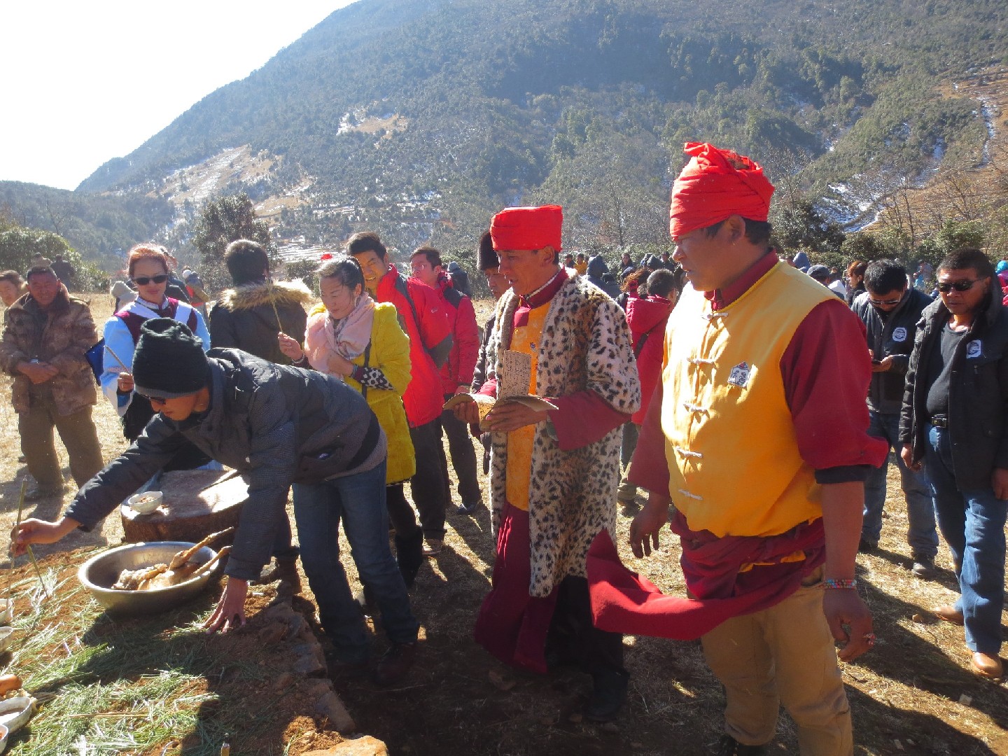 東巴圣地玉水寨東巴為民間服務(wù)